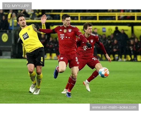 莱比锡红牛续租哈维·西蒙斯，中场创造力成欧战资格关键